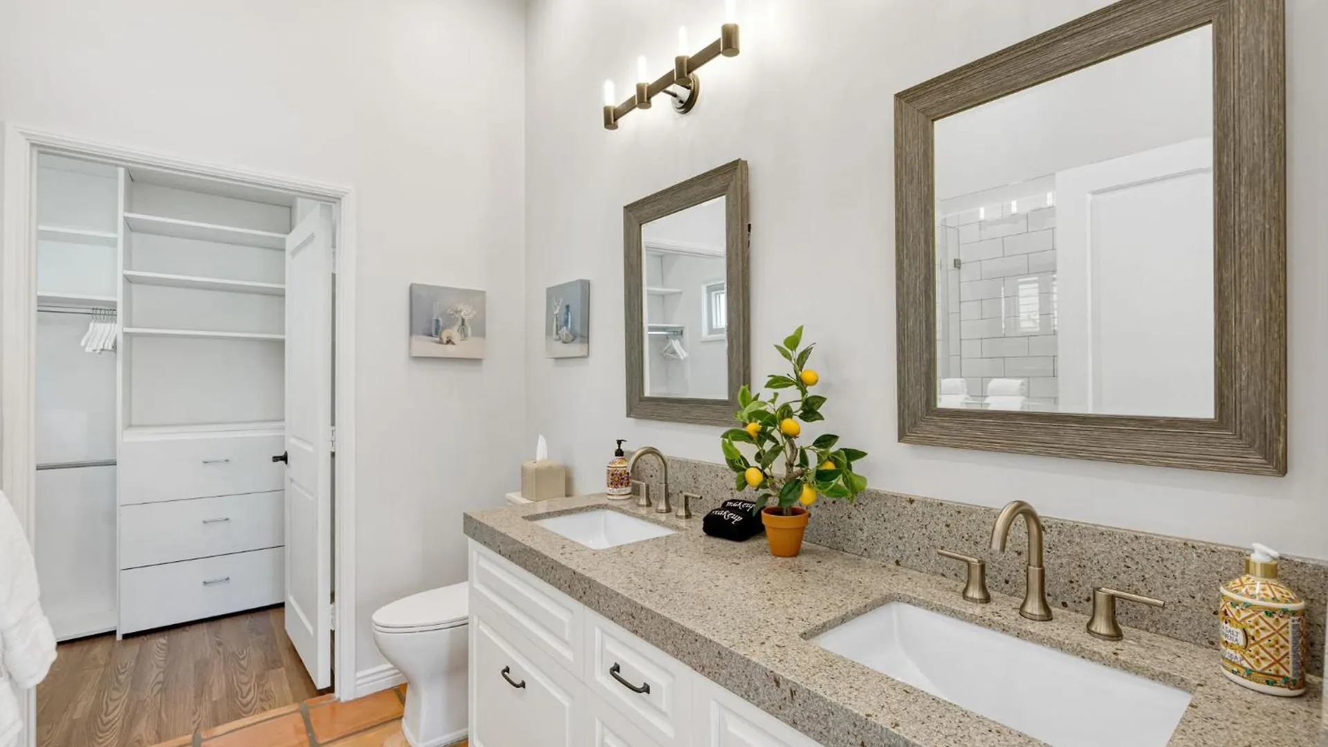 Holiday home The Canal Escape - Canal-Front Italian Villa Los Angeles United States